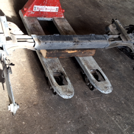 Renault Trafic  Achs hinten Achskörper