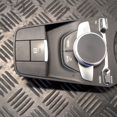 Audi TT  Navigation Bedienteil