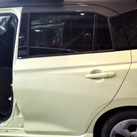 Suzuki Swift  Türe hinten