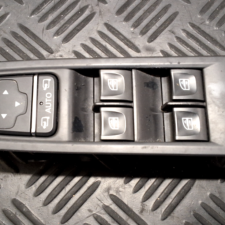 Renault  Captur Fensterheberschalter