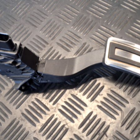 Audi TT  Gaspedal