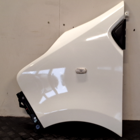 Renault Trafic  Kotflügel vorn
