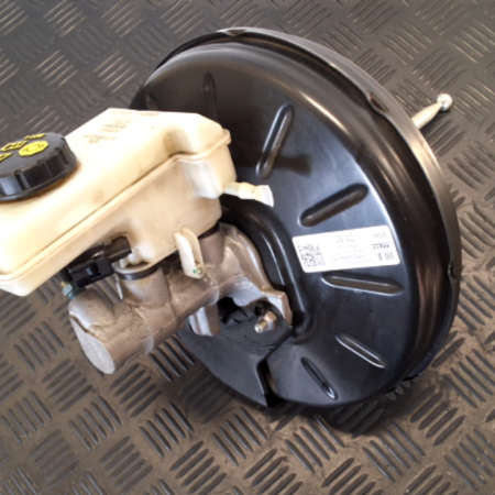 Audi TT  Bremskraftverstärker