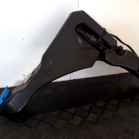 Audi TT  Behälter Waschanlage