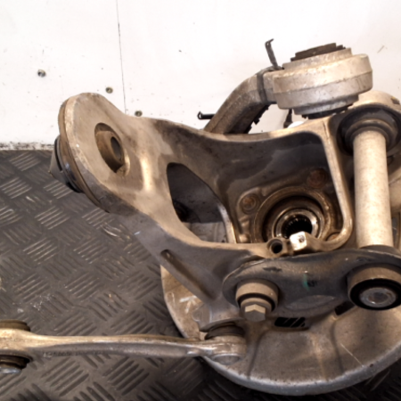 BMW X-serien X6 Achsschenkel vorn rechts