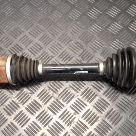 Audi A3  Antriebswelle vorn links