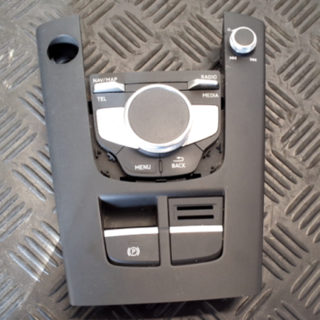 Audi A3  Navigation Bedienteil