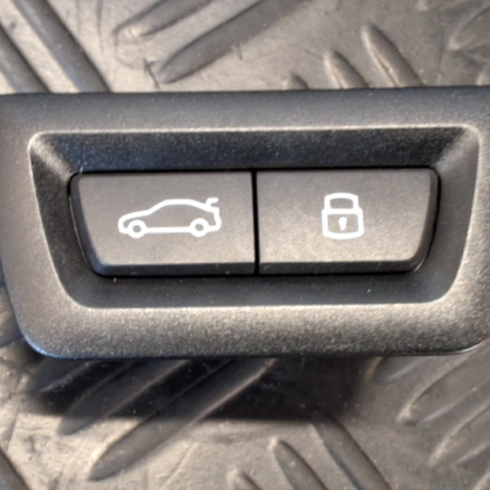 BMW ix3  Elektrisches Heckklappenset