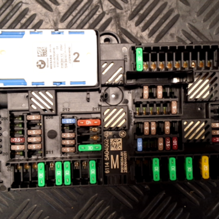 BMW ix3  Sicherungskasten Relaisträger