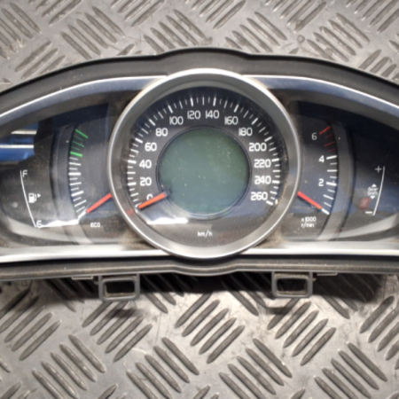 Volvo V40  Kombiinstrument Tacho