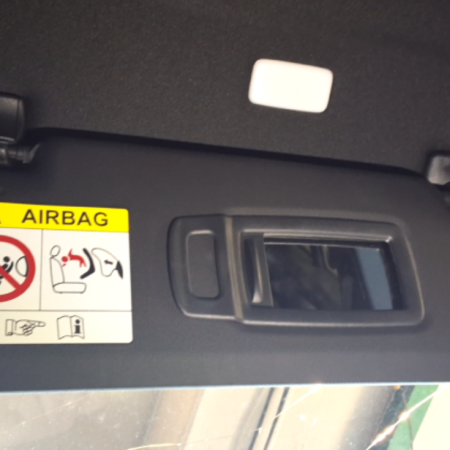 BMW ix3  Sonnenblenden