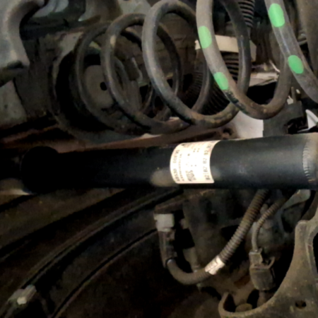 Toyota Yaris Cross  Federn hinten