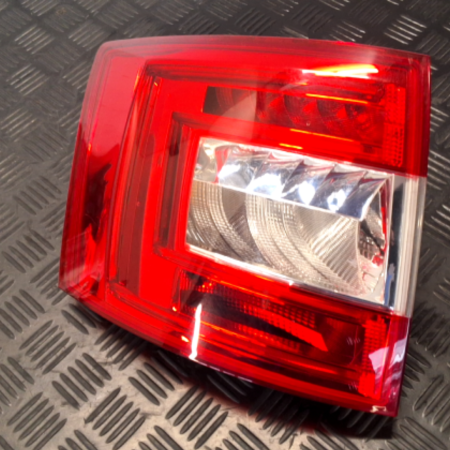 Skoda Octavia  Rückleuchte links