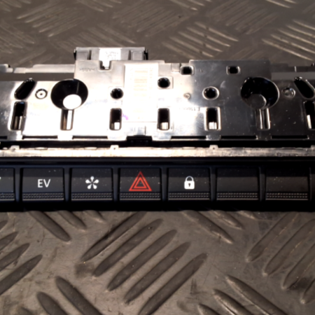 Renault  Captur Schalter Sitzheizung