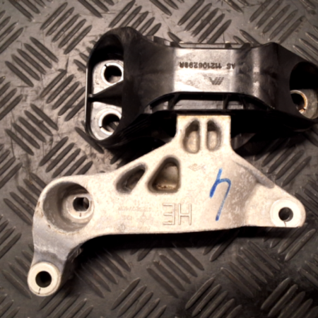 Renault  Captur Motorbock Motorhalter