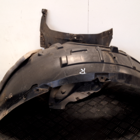 SEAT Leon  Radhausschale vorne