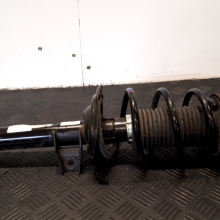 VW Golf 8  Federbein Stossdämpfer vorne