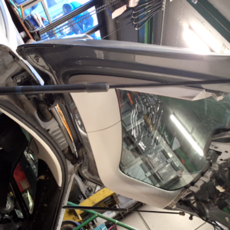 Mercedes-Benz GLC  Heckklappendämpfer