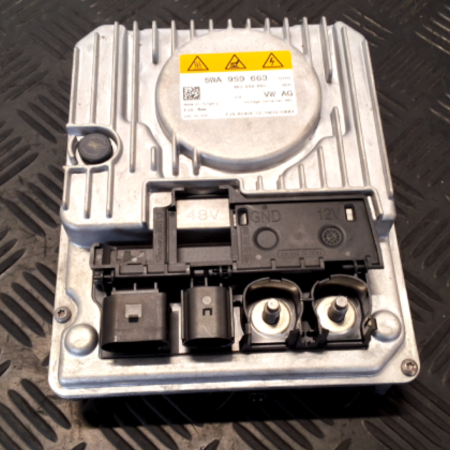 VW Golf 8  Spannungswandler Batterie