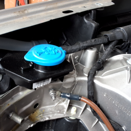 BMW ix3  Behälter Waschanlage