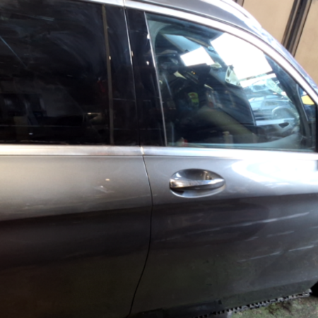 Mercedes-Benz GLC  Türe vorne