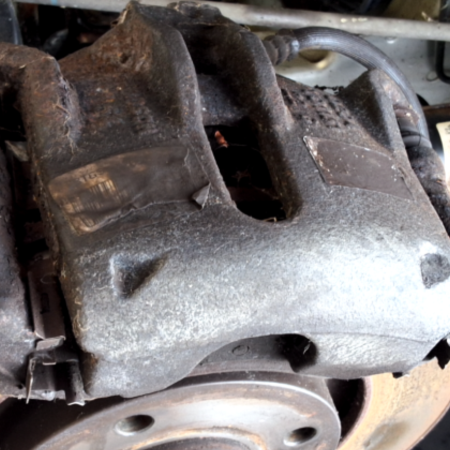 Peugeot 208  Bremszange Bremssattel vorne