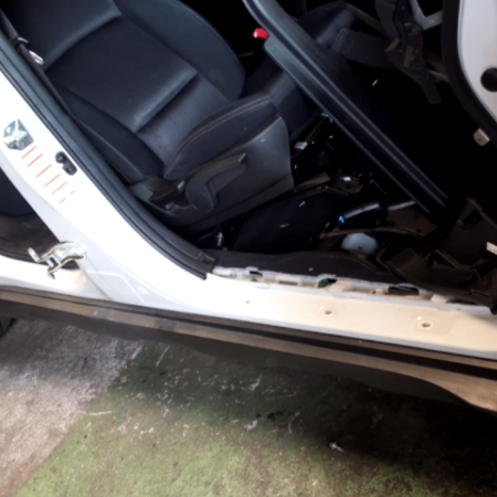 Subaru Legacy/Outback  Verkleidung Schweller