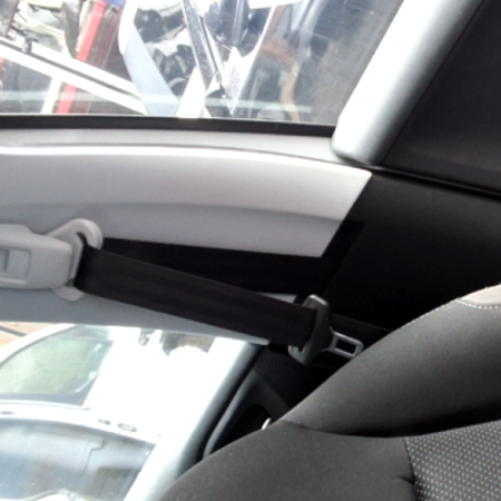 Peugeot 208  Sicherheitsgurte vorne