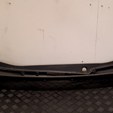 Subaru Legacy/Outback  Abdeckung Windlauf, Wasserabweiser