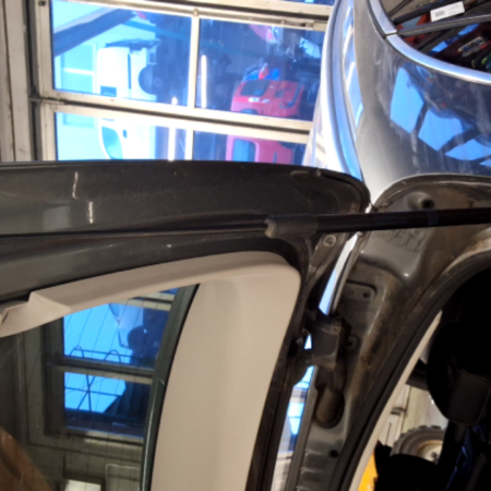 Mercedes-Benz GLC  Heckklappendämpfer