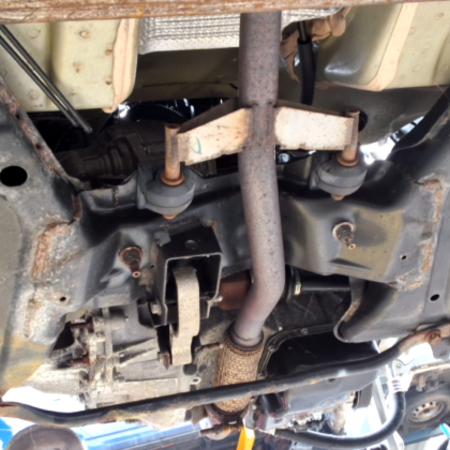 Peugeot 208  Achs vorne Achskörper