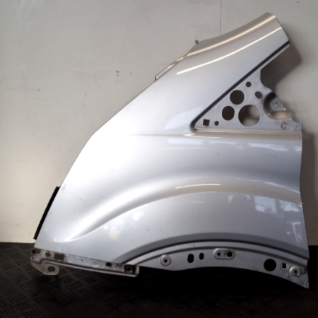 Ford Transit  Kotflügel vorn