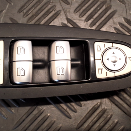 Mercedes-Benz GLC  Fensterheberschalter