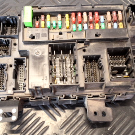 Ford Transit  Sicherungskasten Relaisträger
