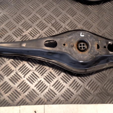VW Touran  Querlenker hinten links