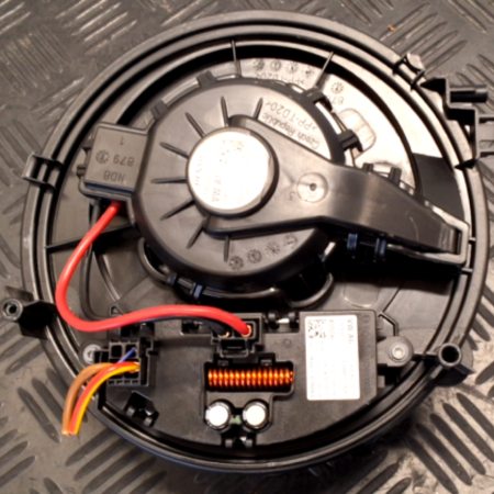 Skoda Karoq  Gebläsemotor Lüfter