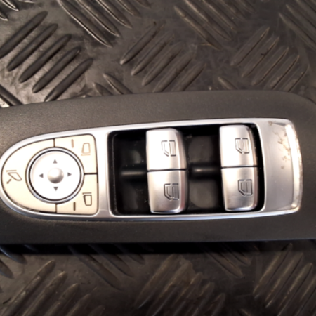 Mercedes-Benz E-CLASS  Fensterheberschalter