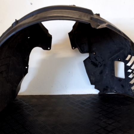 BMW 1-serien 135 Radhausschale vorne