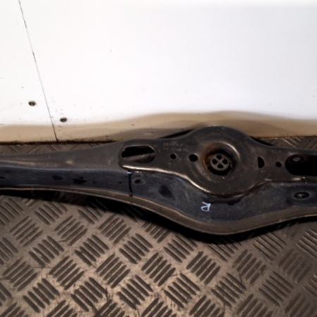 VW Touran  Querlenker hinten rechts