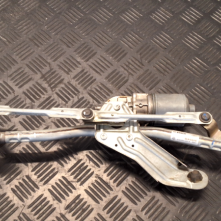 VW Touran  Wischermotor vorne