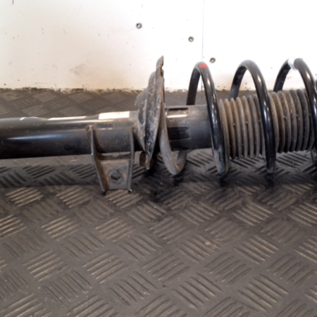 VW Caddy  Federbein Stossdämpfer vorne