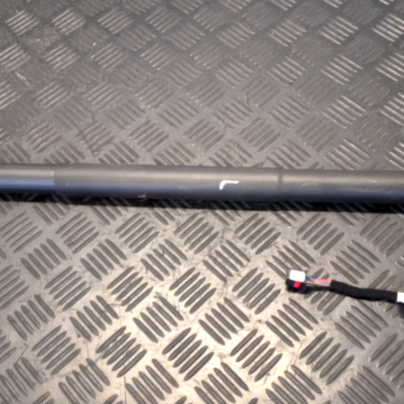 VW Touran  Heckklappendämpfer