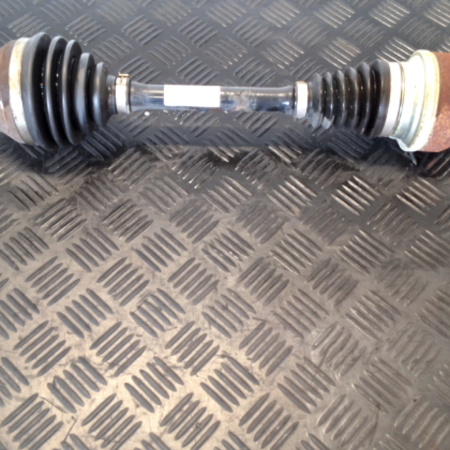 VW Caddy  Antriebswelle vorn links