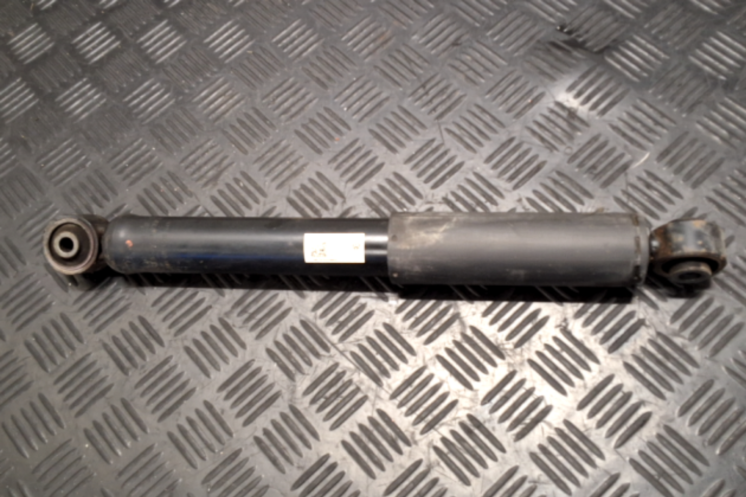 VW Caddy  Federbein Stossdämpfer hinten