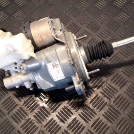 VW Caddy  Bremskraftverstärker