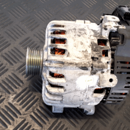Peugeot 208  Alternator