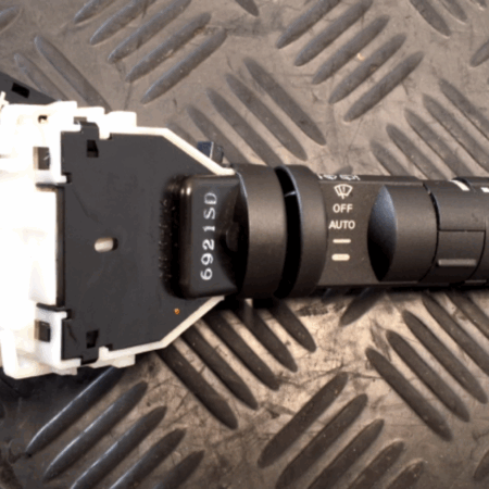 Nissan Qashqai  Wischerschalter