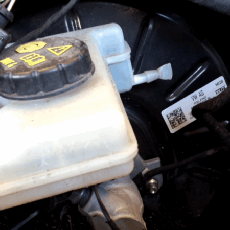 VW Golf  Bremskraftverstärker