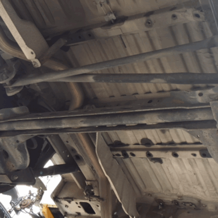 Opel Vivaro  Achs hinten Achskörper