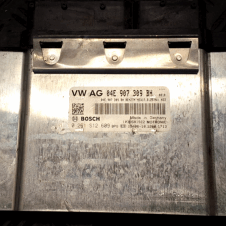 VW Golf  Motorsteuergerät